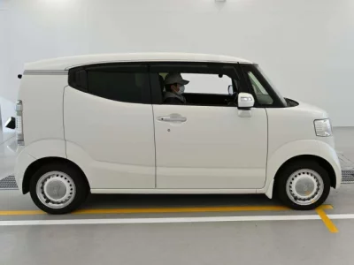 Honda N BOX SLASH  с аукциона в Японии
