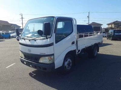 Toyota DYNA  с аукциона в Японии