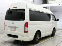 Toyota HIACE VAN лот № 30414 оценка R  с аукциона в Японии 1