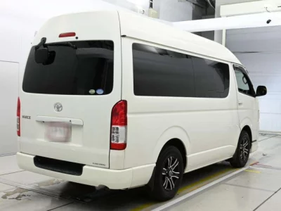 Toyota HIACE VAN  с аукциона в Японии