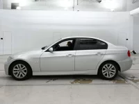 BMW 3-Series лот № 90373 оценка 4  с аукциона в Японии 3