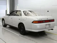 Toyota MARK II лот № 30490 оценка 3  с аукциона в Японии 5