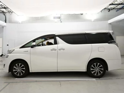 Toyota VELLFIRE  с аукциона в Японии