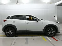 Mazda CX-3 лот № 30432 оценка 4.5  с аукциона в Японии 2
