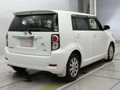 Toyota COROLLA RUMION