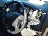 Honda STREAM лот № 30389 оценка 3  с аукциона в Японии 8