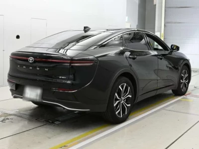Toyota CROWN CROSSOVER  с аукциона в Японии
