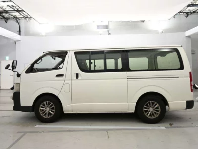Toyota REGIUS ACE VAN