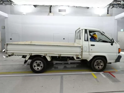 Toyota LITE ACE TRUCK  с аукциона в Японии
