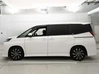 Toyota NOAH лот № 36306 оценка 4.5  с аукциона в Японии 3