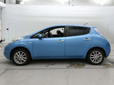 Nissan LEAF  с аукциона в Японии