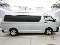Toyota HIACE VAN лот № 40106 оценка 3  с аукциона в Японии 2