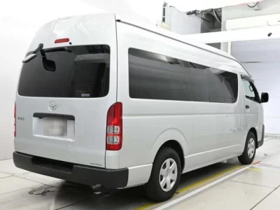 Toyota HIACE VAN  с аукциона в Японии