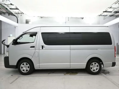 Toyota HIACE VAN  с аукциона в Японии