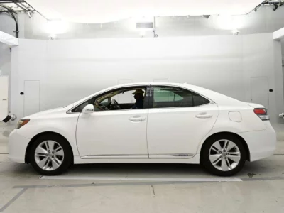Lexus HS
