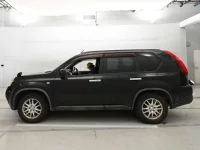 Nissan X-TRAIL лот № 30529 оценка 3.5  с аукциона в Японии 3