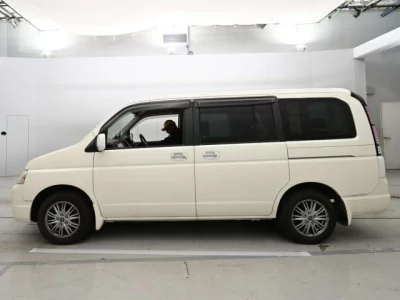 Honda STEP WAGON  с аукциона в Японии