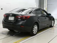 Mazda AXELA лот № 30405 оценка 4  с аукциона в Японии 1