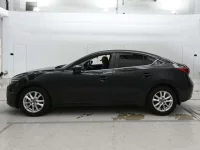 Mazda AXELA лот № 30405 оценка 4  с аукциона в Японии 3