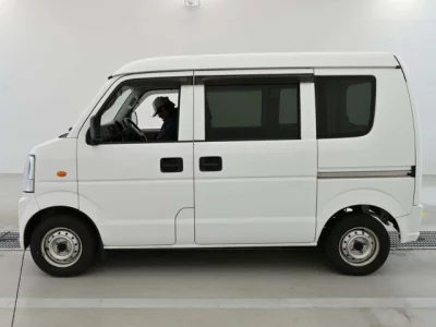 Mitsubishi MINICAB VAN  с аукциона в Японии