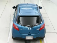 Mazda DEMIO лот № 30606 оценка 3.5  с аукциона в Японии 7