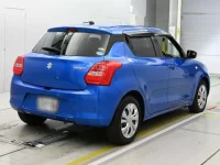 Suzuki SWIFT лот № 30537 оценка 4  с аукциона в Японии 1
