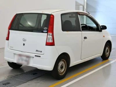 Daihatsu MIRA  с аукциона в Японии