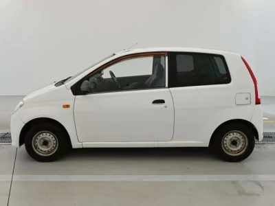 Daihatsu MIRA  с аукциона в Японии