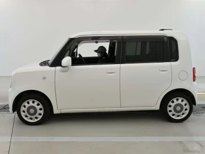 Toyota PIXIS SPACE  с аукциона в Японии