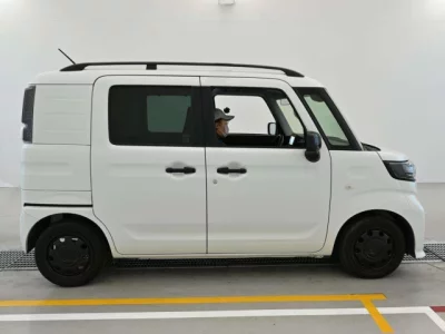 Suzuki Spacia Base