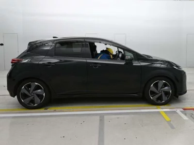Nissan AURA