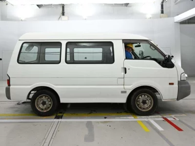 Mazda BONGO VAN