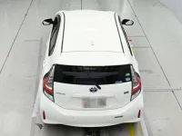 Toyota AQUA лот № 30654 оценка 3.5  с аукциона в Японии 7