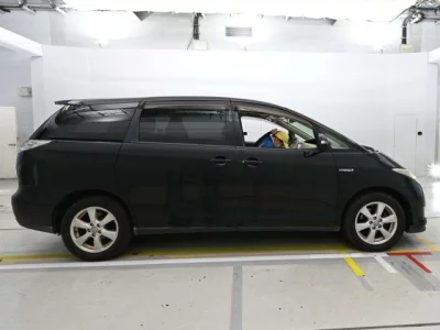 Toyota ESTIMA HYBRID