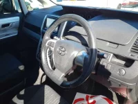 Toyota NOAH лот № 30647 оценка 3.5  с аукциона в Японии 8