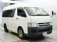 Toyota HIACE VAN лот № 40121 оценка 3  с аукциона в Японии 4