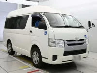 Toyota HIACE VAN лот № 30648 оценка 3.5  с аукциона в Японии 4
