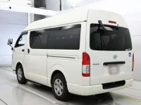 Toyota HIACE VAN лот № 30648 оценка 3.5  с аукциона в Японии 5