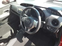 Toyota VITZ лот № 30658 оценка 3.5  с аукциона в Японии 8