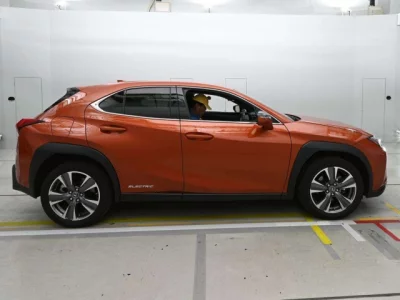 Lexus UX  с аукциона в Японии