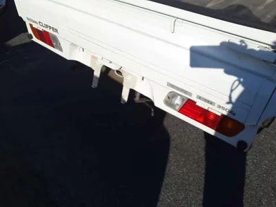 Nissan CLIPPER TRUCK