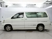 Nissan ELGRAND лот № 90471 оценка 3.5  с аукциона в Японии 3