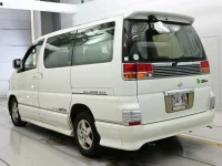 Nissan ELGRAND лот № 90471 оценка 3.5  с аукциона в Японии 5