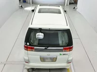 Nissan ELGRAND лот № 90471 оценка 3.5  с аукциона в Японии 7