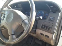 Nissan ELGRAND лот № 90471 оценка 3.5  с аукциона в Японии 8