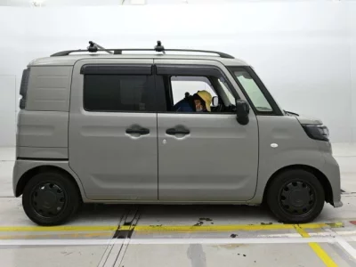 Suzuki Spacia Base