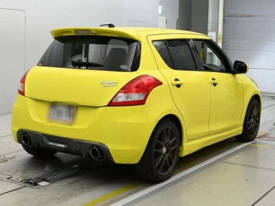 Suzuki SWIFT  с аукциона в Японии