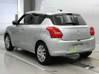 Suzuki SWIFT лот № 30657 оценка 3.5  с аукциона в Японии 5