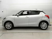 Suzuki SWIFT лот № 30657 оценка 3.5  с аукциона в Японии 3