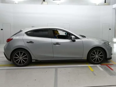 Mazda AXELA  с аукциона в Японии